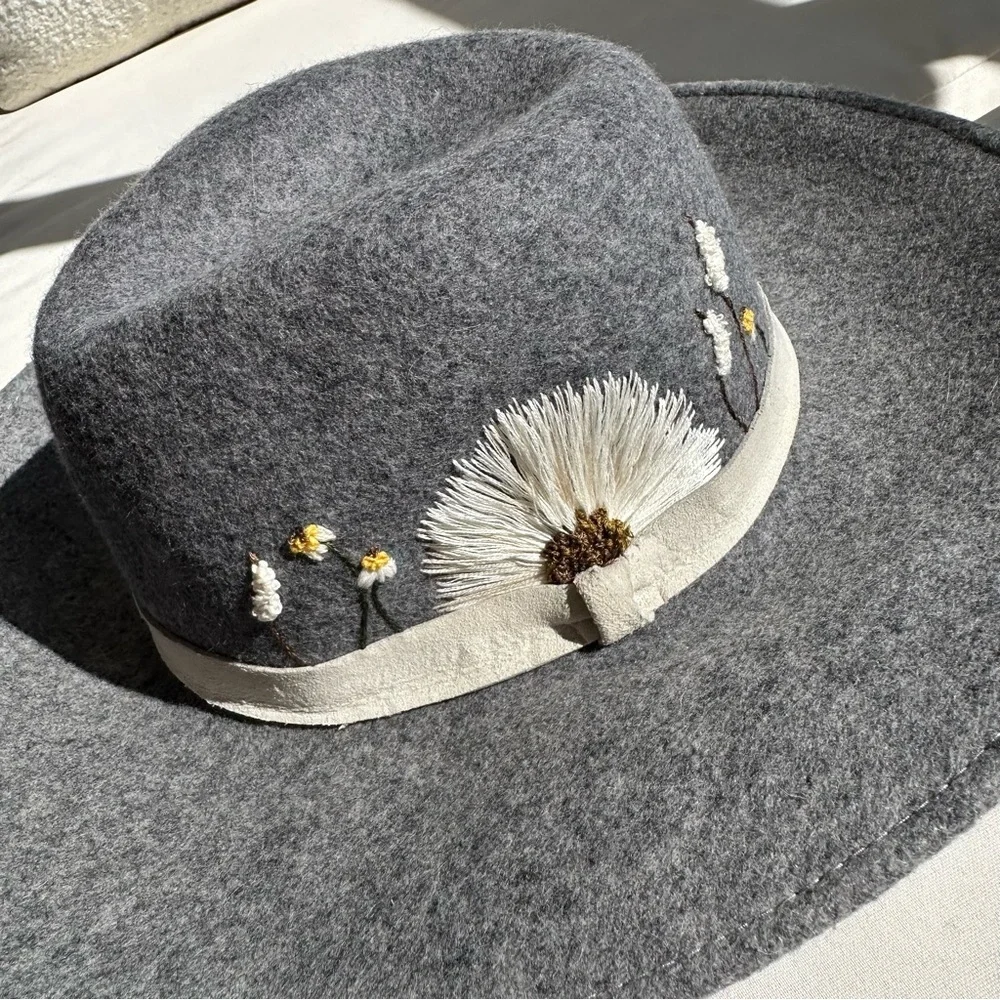 American Eagle Gray Wool Floral Embroidered Adjustable Fedora Hat